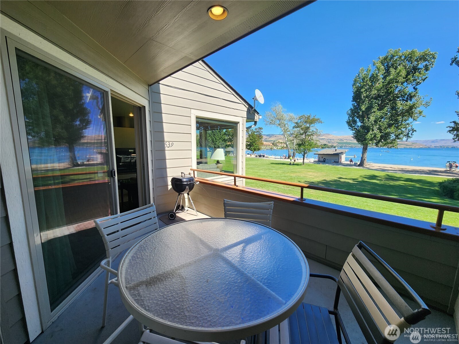 1 Beach 537-g Property Photo 19