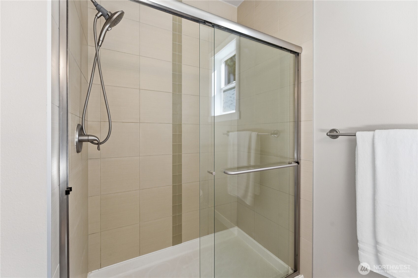 16005 74th Avenue Property Photo 5