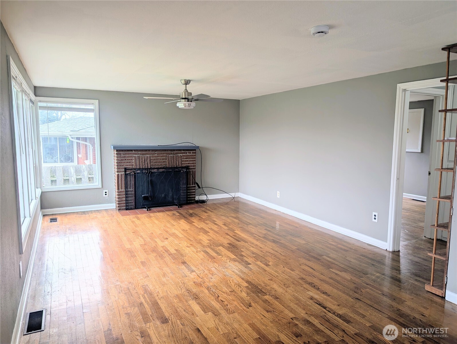 1740 Se 6th Street Property Photo 5