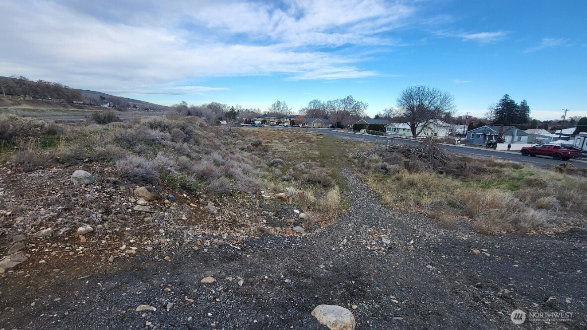 0 130447000 Property Photo 5