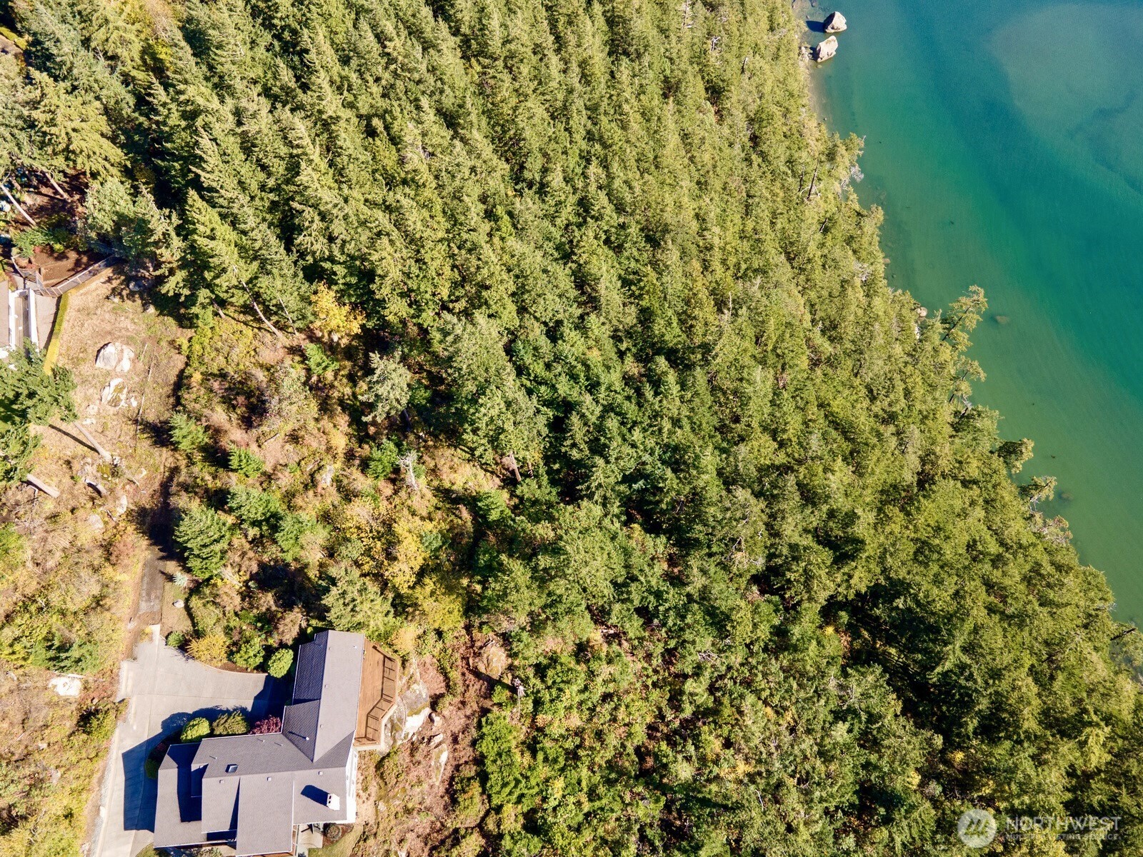 417 Arbutus Place Property Photo 9