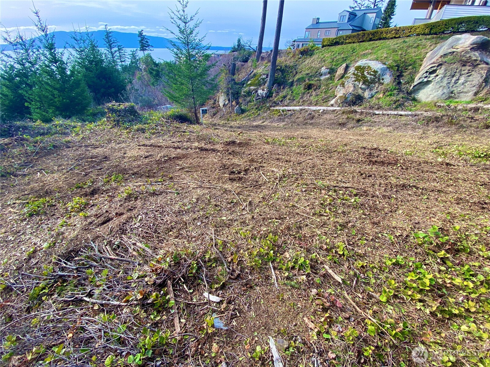 417 Arbutus Place Property Photo 13