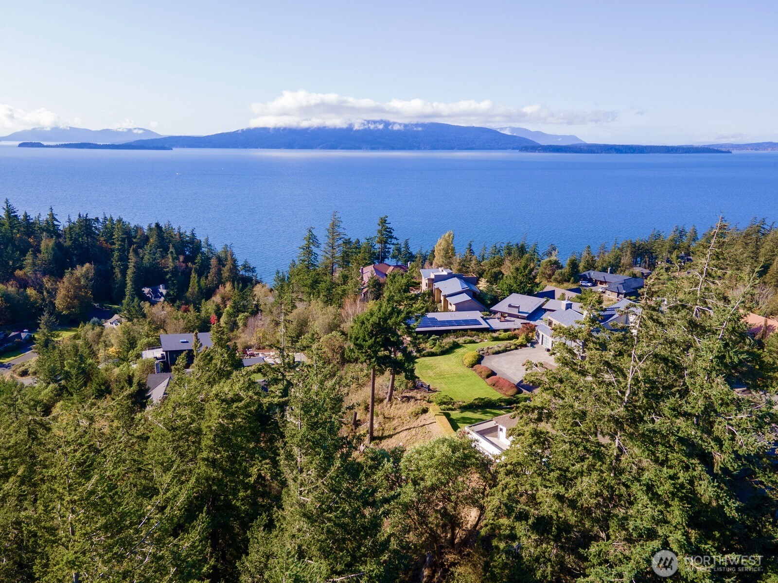417 Arbutus Place Property Photo 18