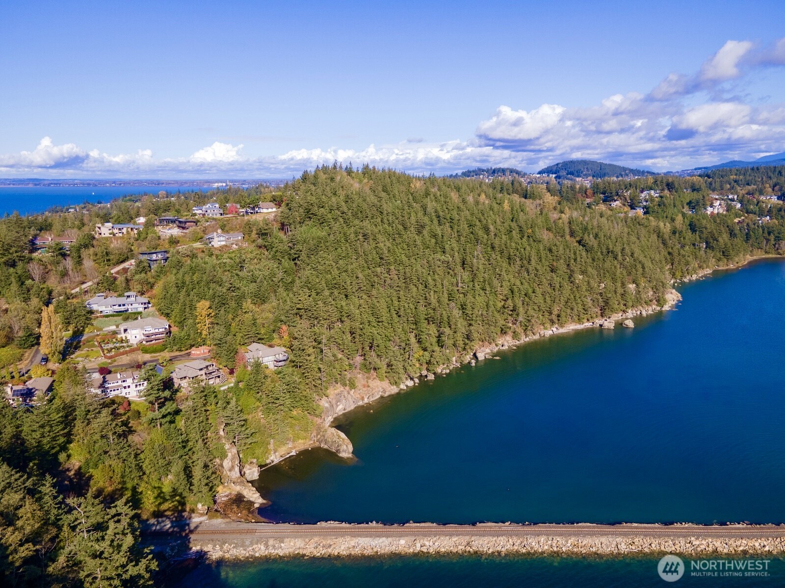 417 Arbutus Place Property Photo 22