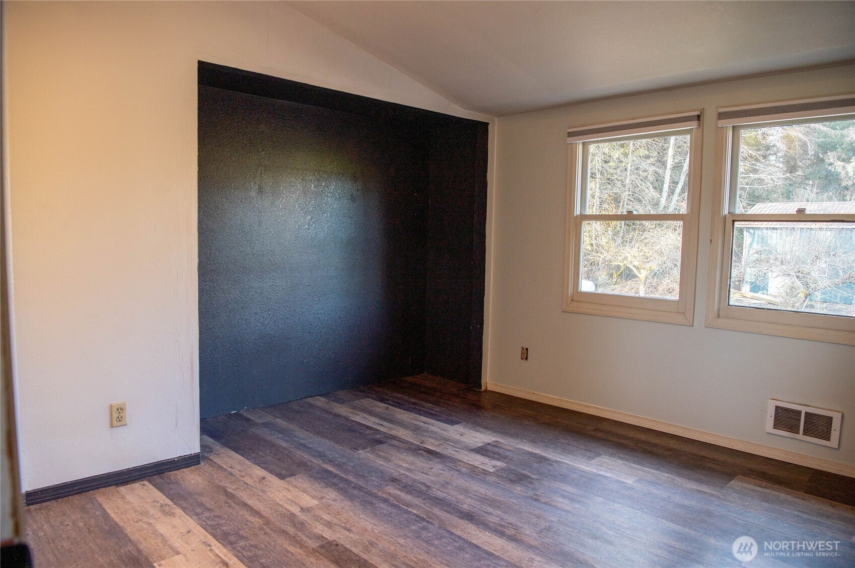 6720 Central Park Drive Property Photo 9