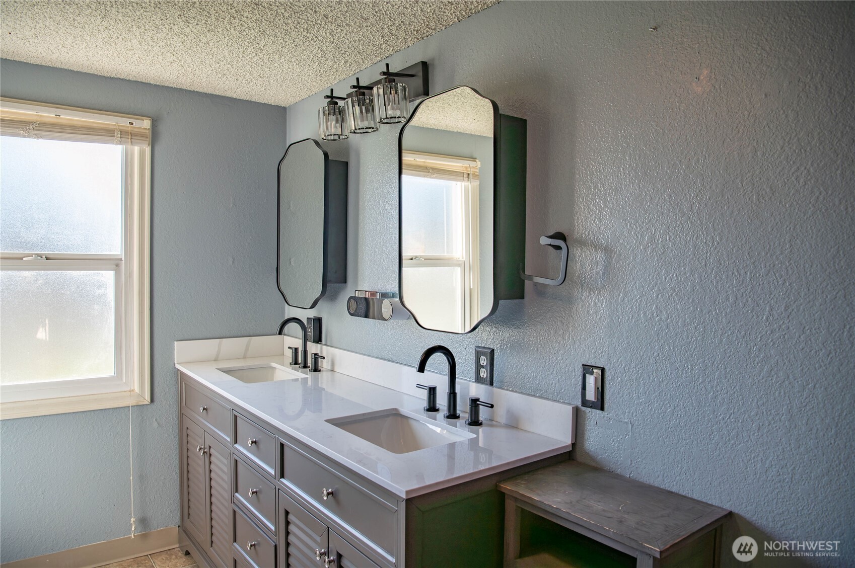 6720 Central Park Drive Property Photo 11