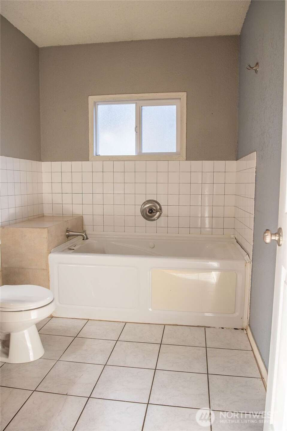 6720 Central Park Drive Property Photo 15