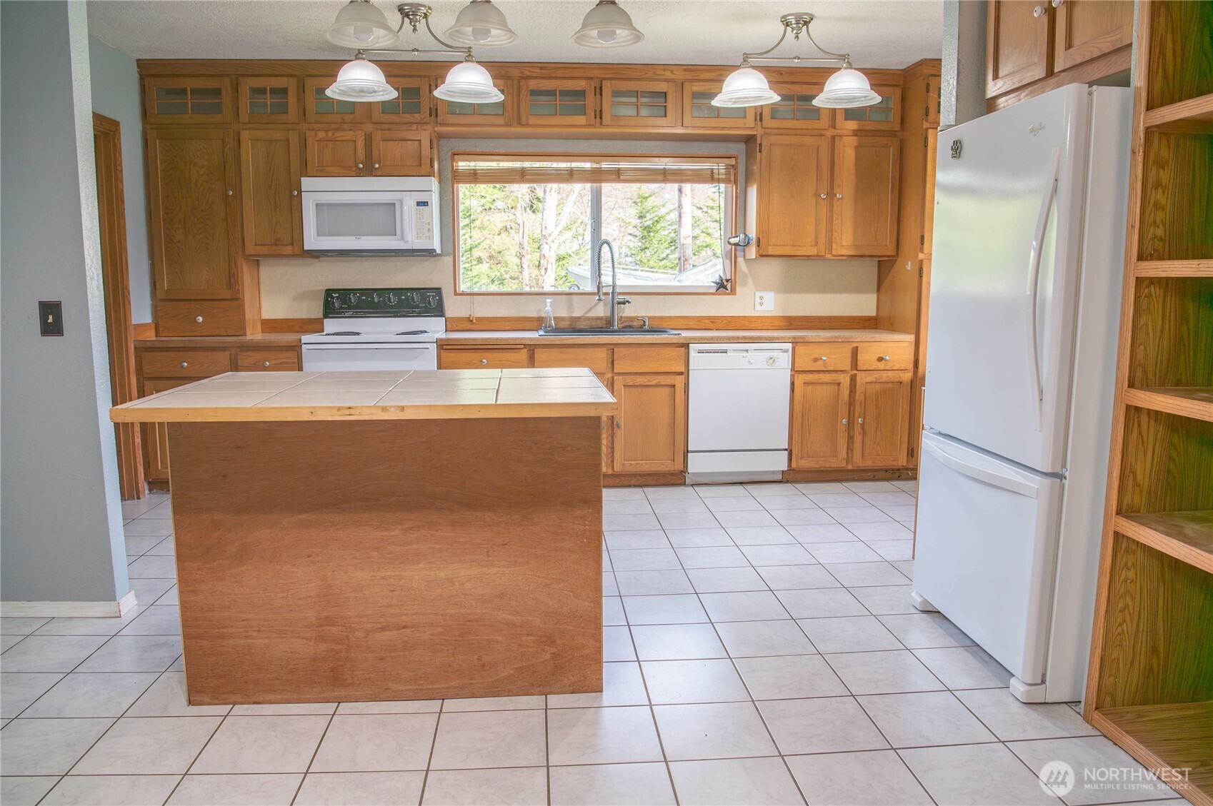 6720 Central Park Drive Property Photo 16