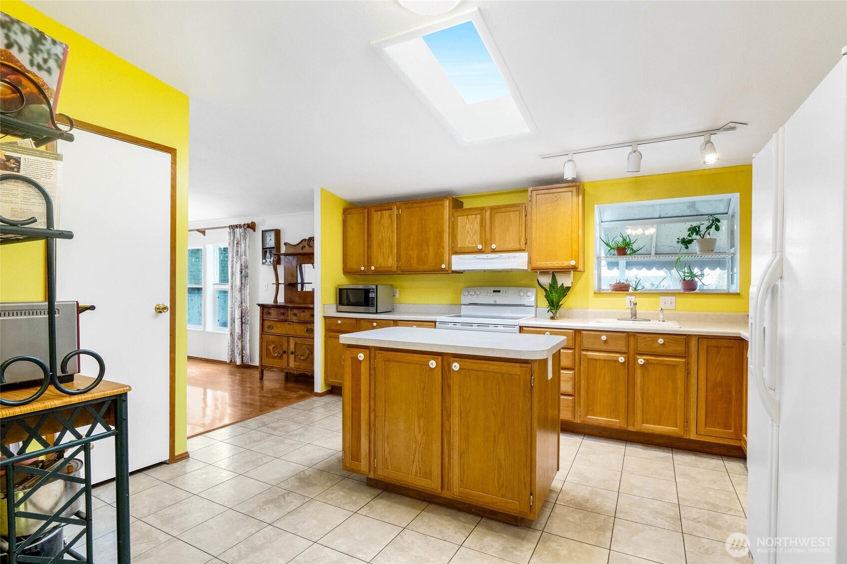 3431 Firouzi Drive Property Photo 6