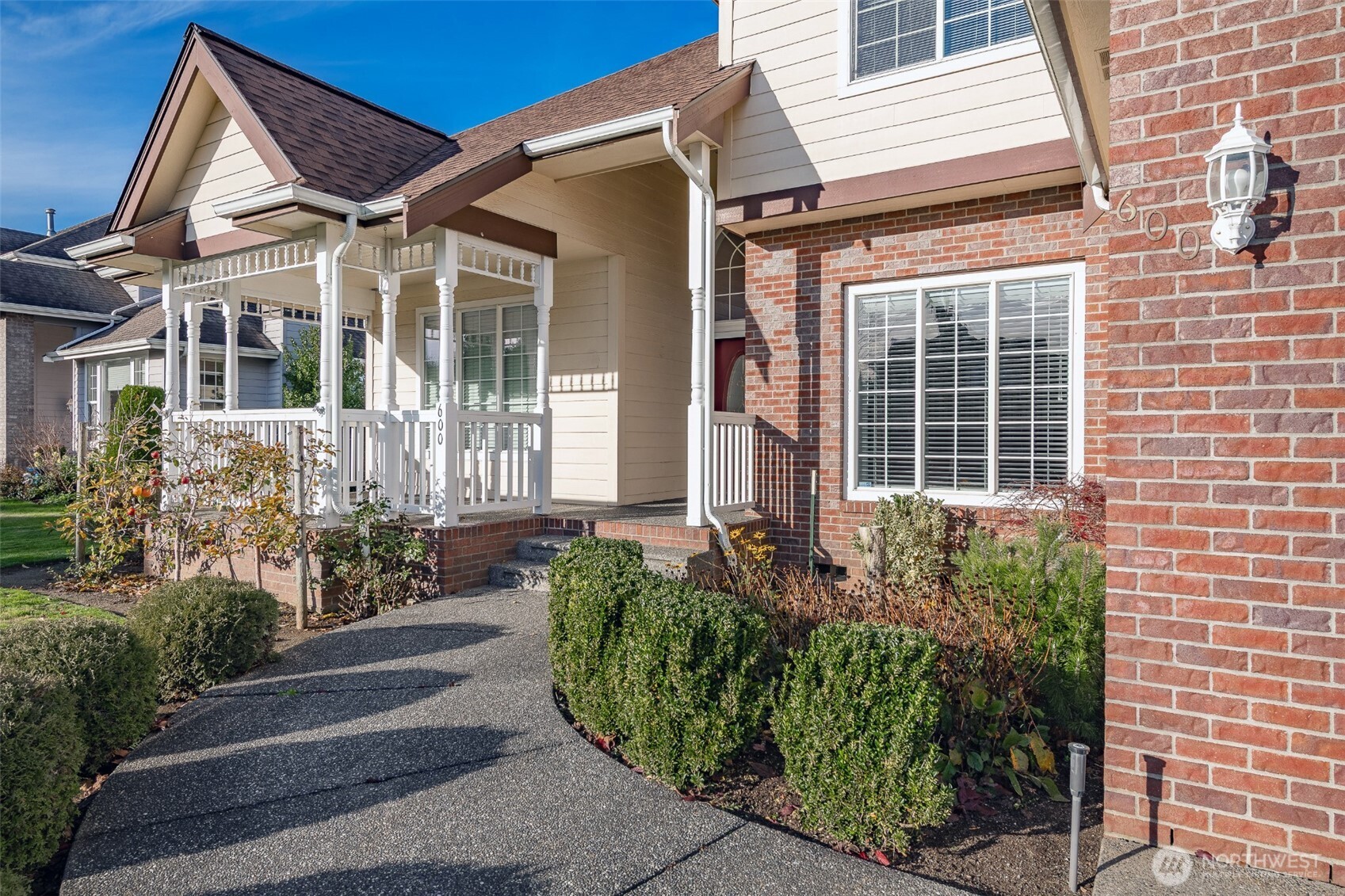 600 Sunrise Drive Property Photo 4