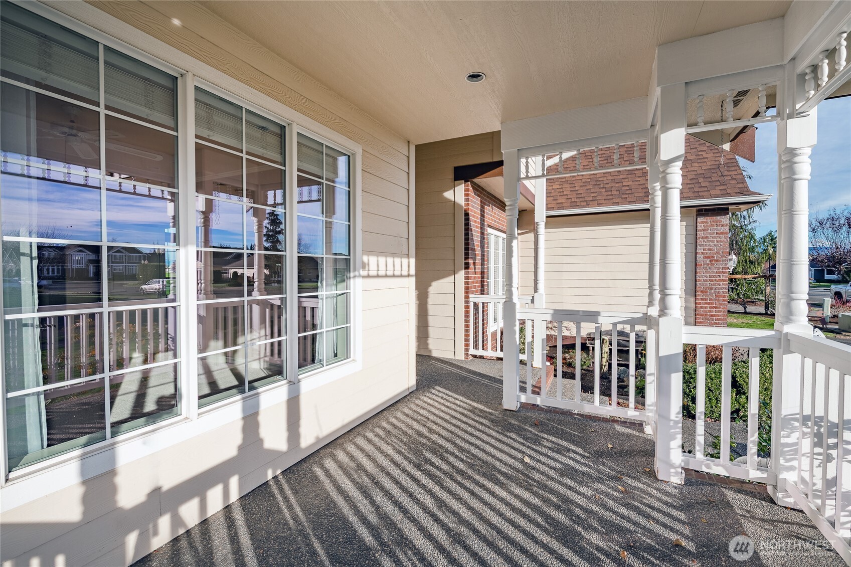 600 Sunrise Drive Property Photo 5