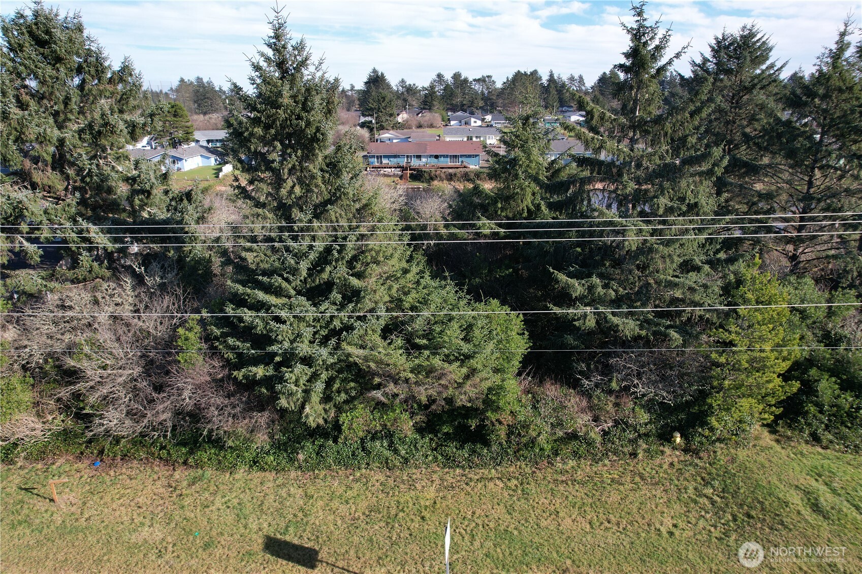 466 Point Brown Avenue Property Photo 3