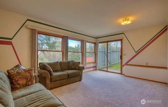 9502 S 200th Street Property Photo 12