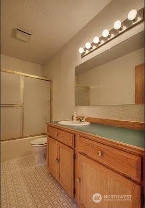 9502 S 200th Street Property Photo 16