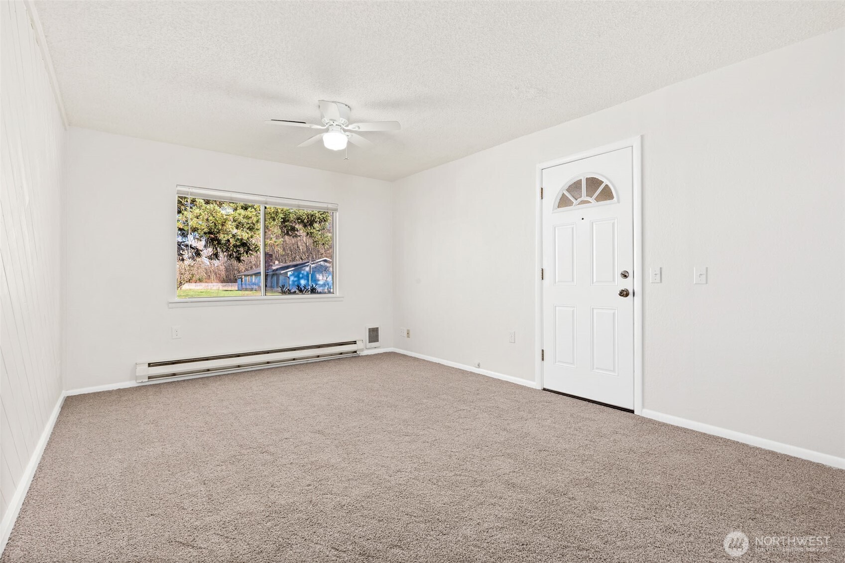7902 48th Street Property Photo 7