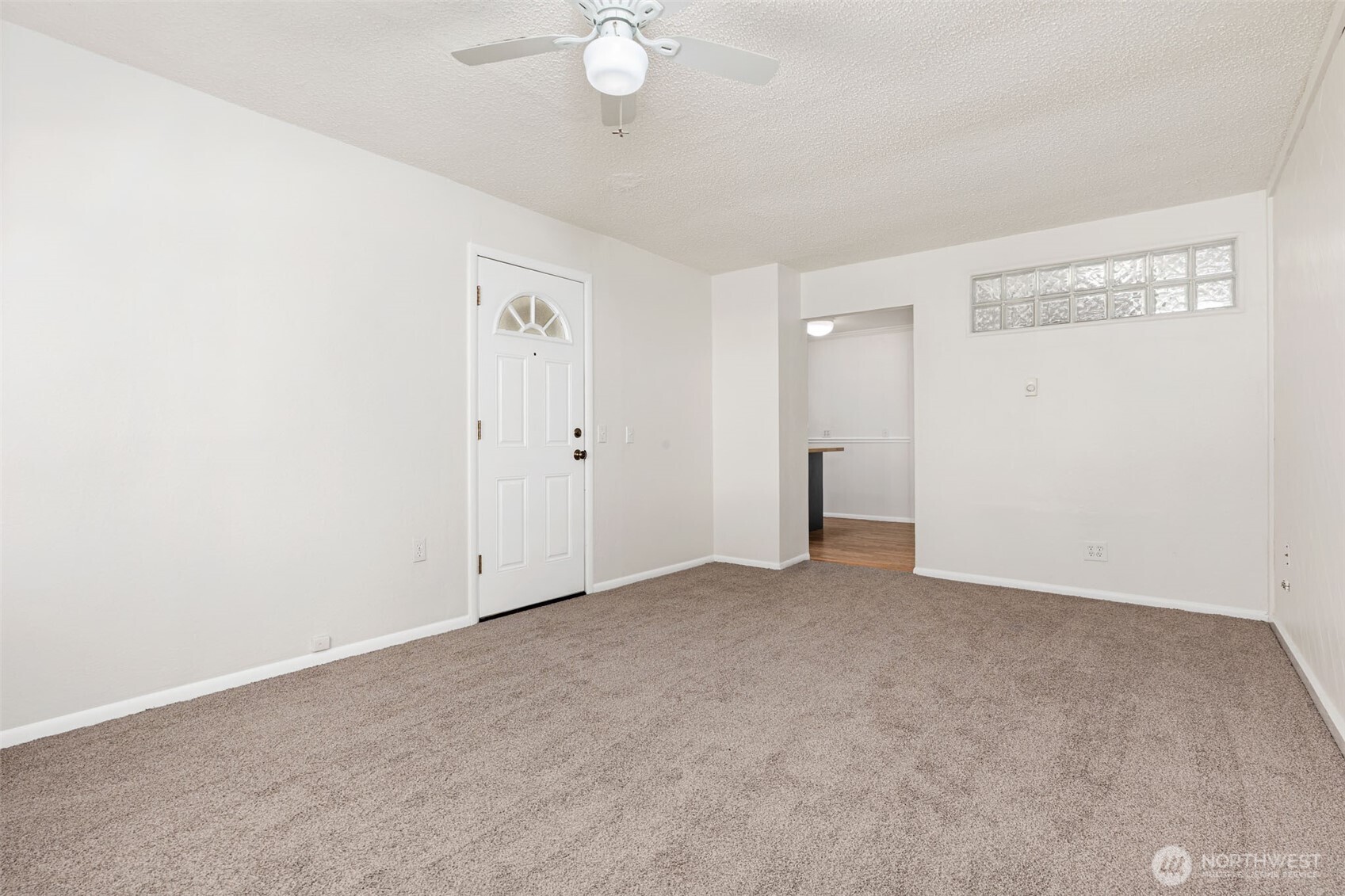 7902 48th Street Property Photo 8