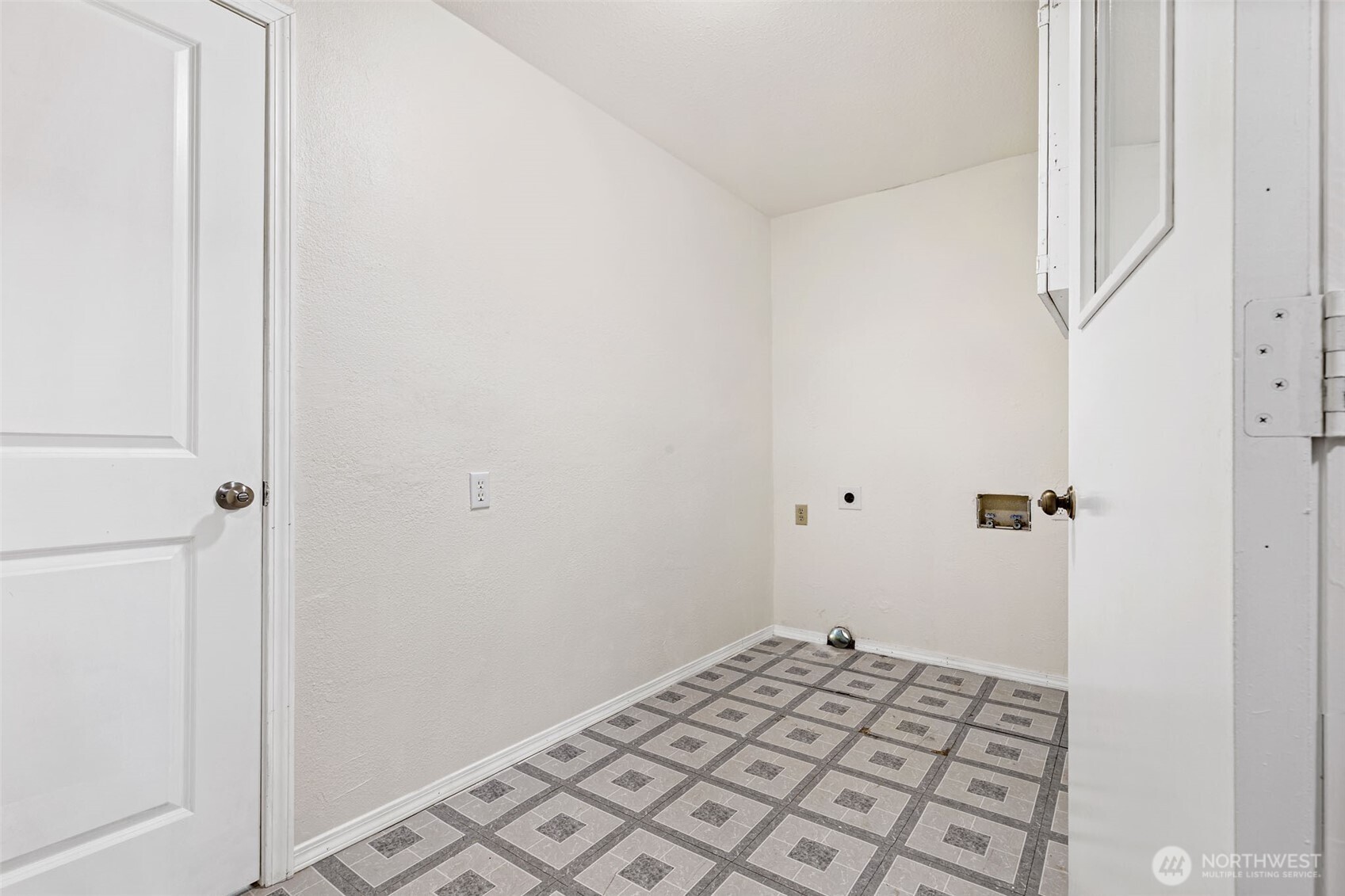 7902 48th Street Property Photo 19