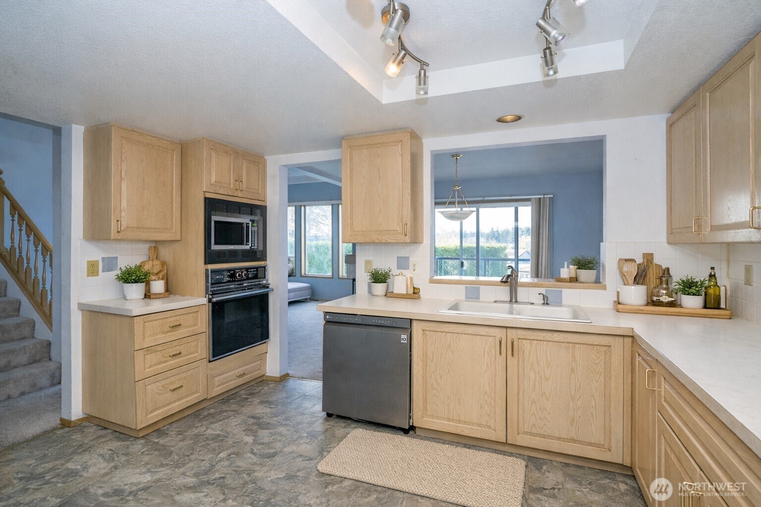7326 Steilacoom Boulevard D3 Property Photo 7