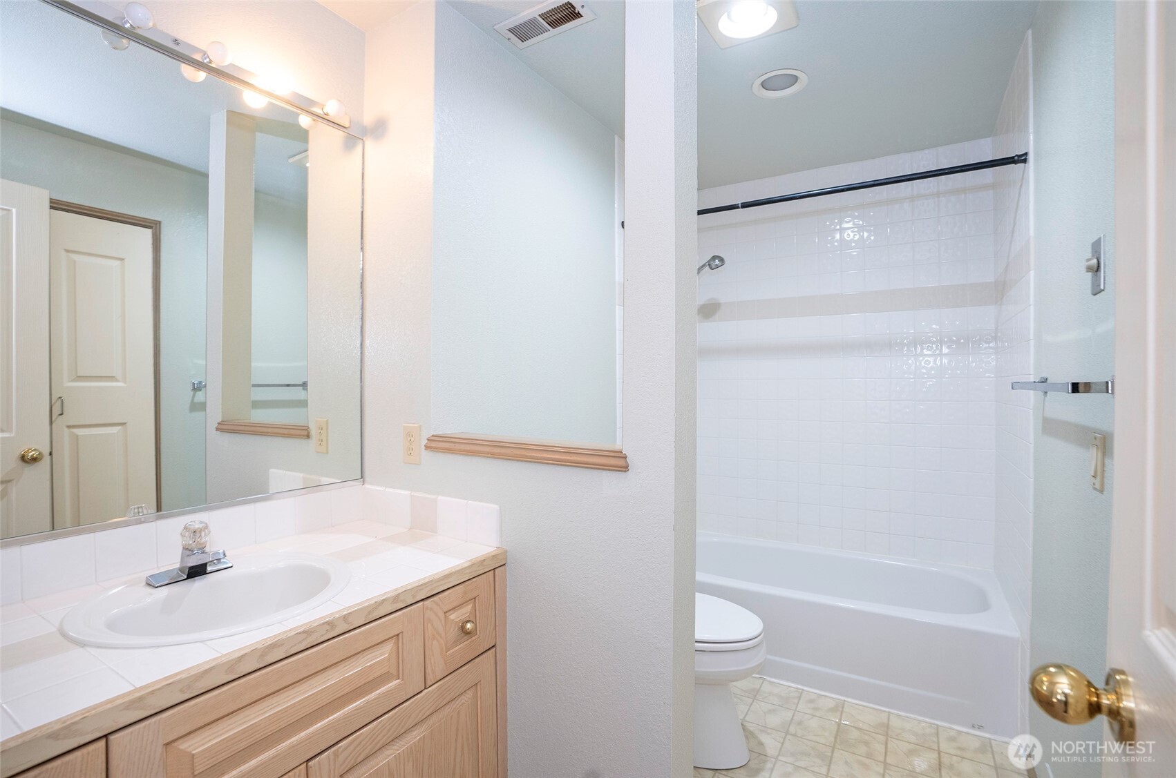 7326 Steilacoom Boulevard D3 Property Photo 24