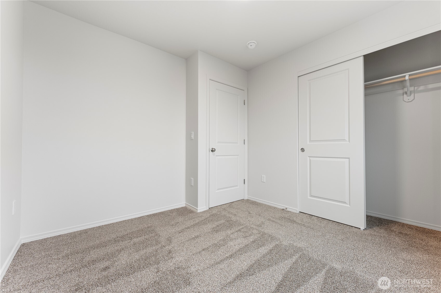 925 La Vista Drive Property Photo 18