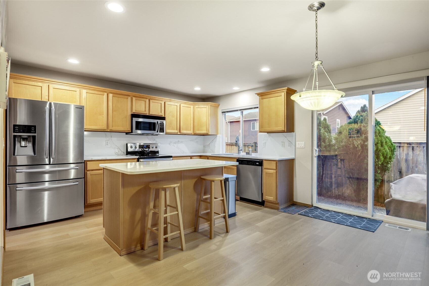 9406 225th Way Property Photo 5