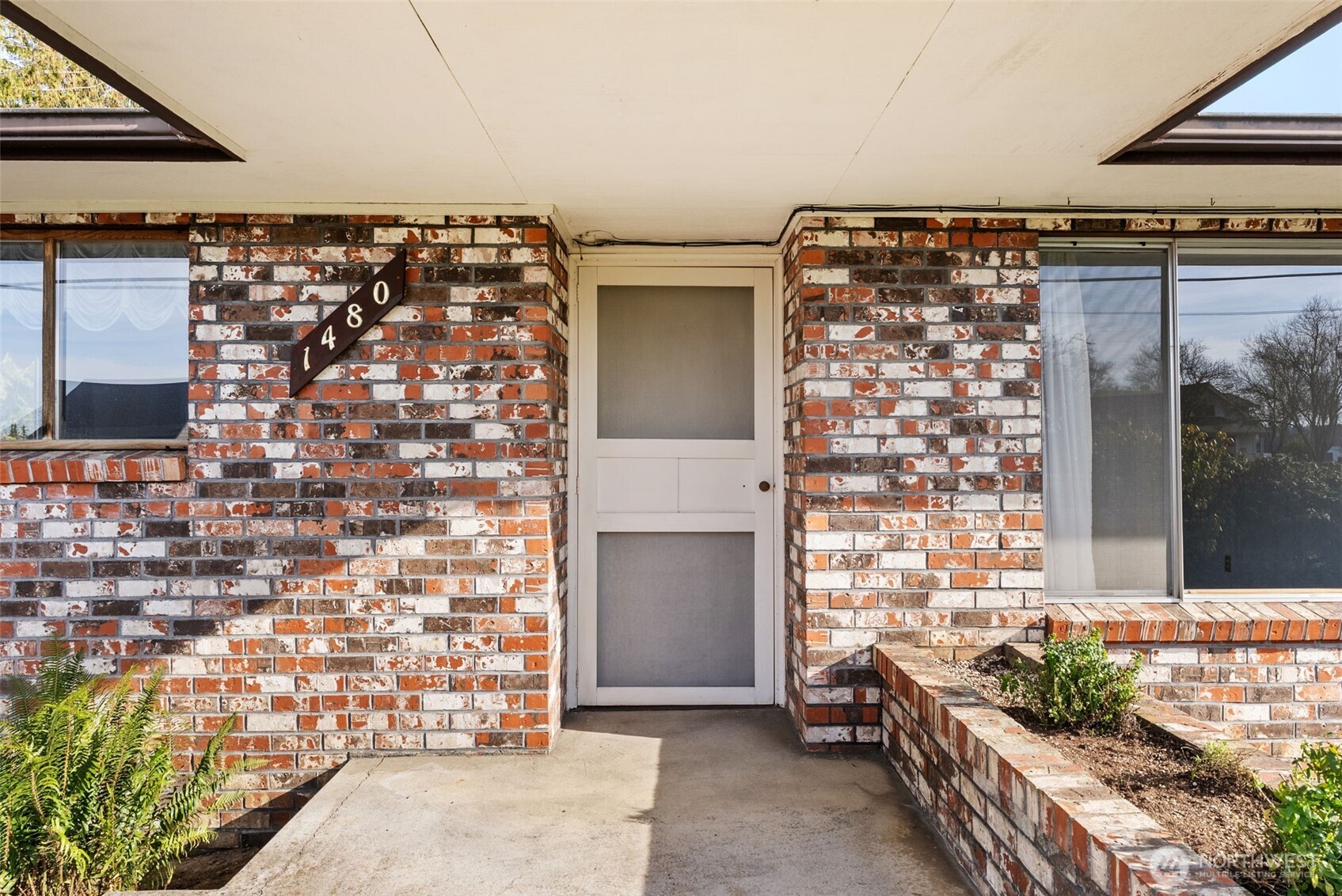 1480 Rush Road Property Photo 4