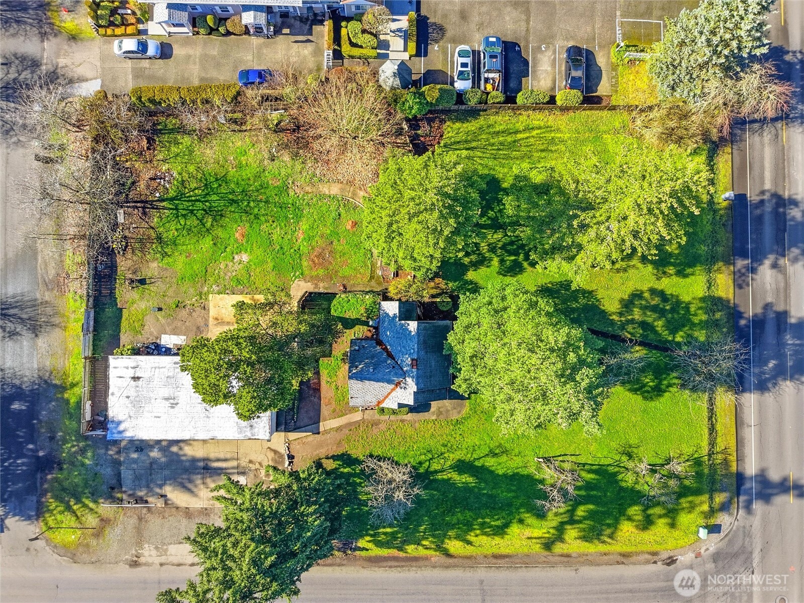 13002 10th Avenue Property Photo 6