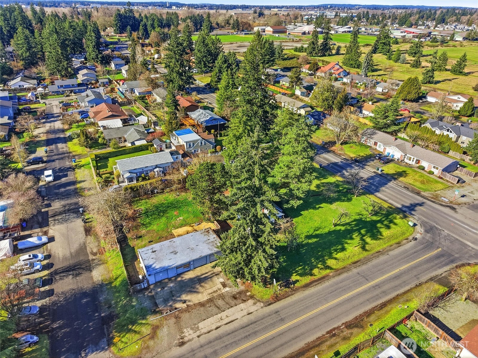 13002 10th Avenue Property Photo 7