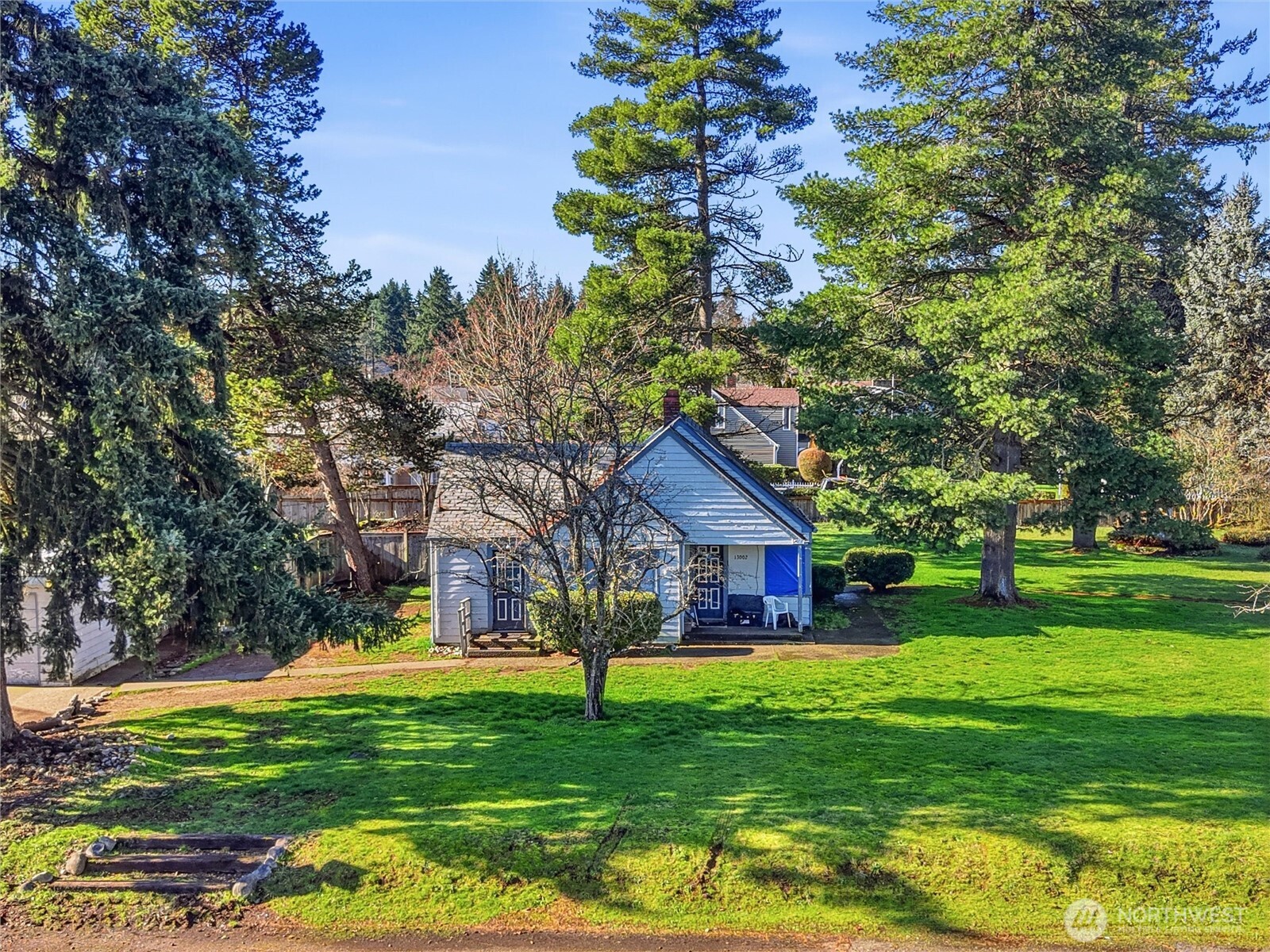 13002 10th Avenue Property Photo 8