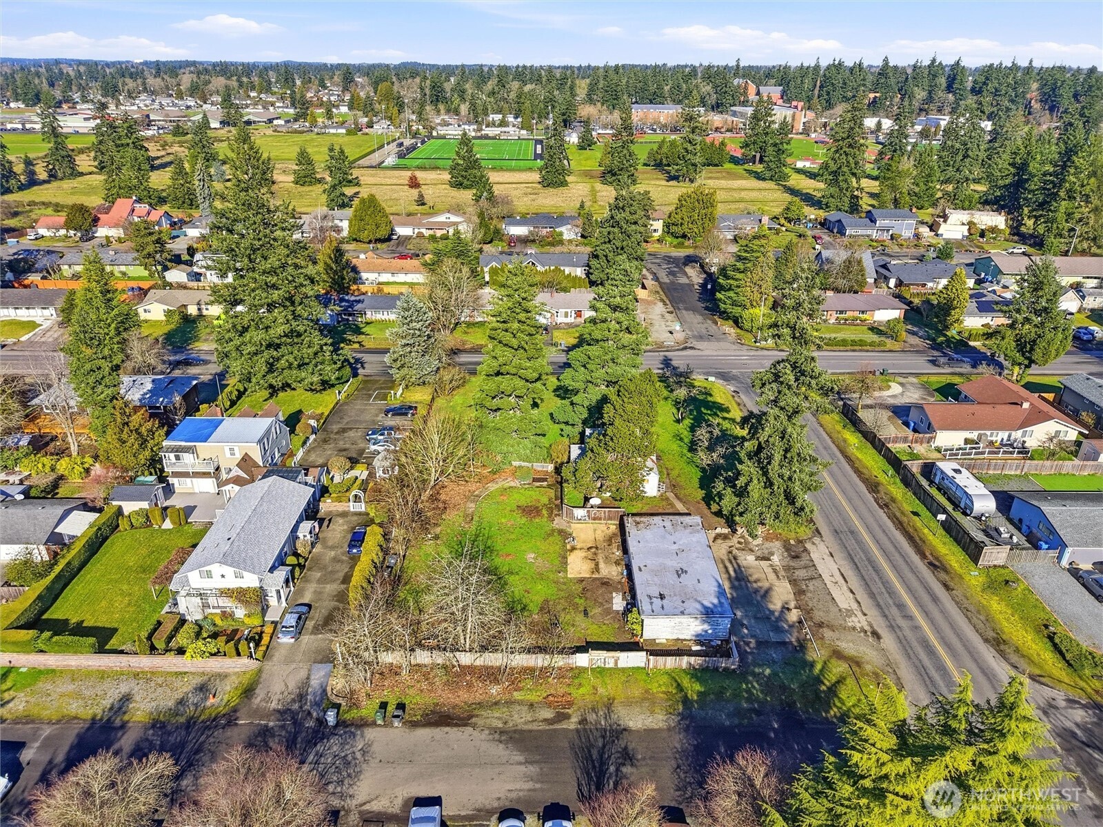 13002 10th Avenue Property Photo 13
