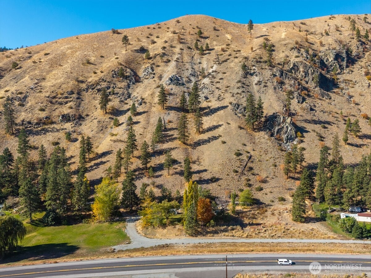 21300 Us Highway 97a Property Photo 1