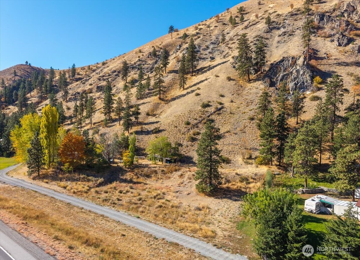 21300 Us Highway 97a Property Photo 2