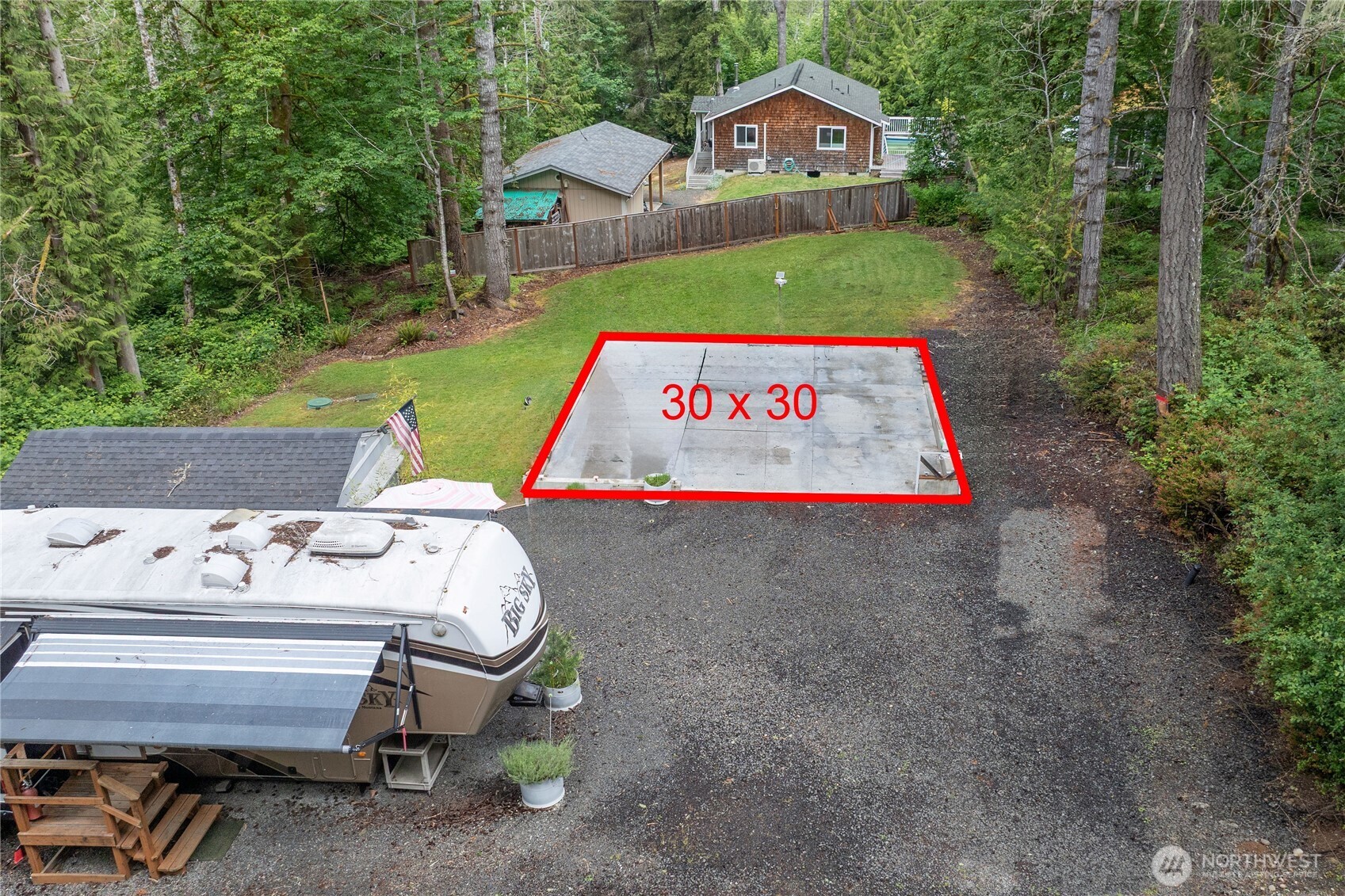 151 E Hillside Drive Property Photo 6