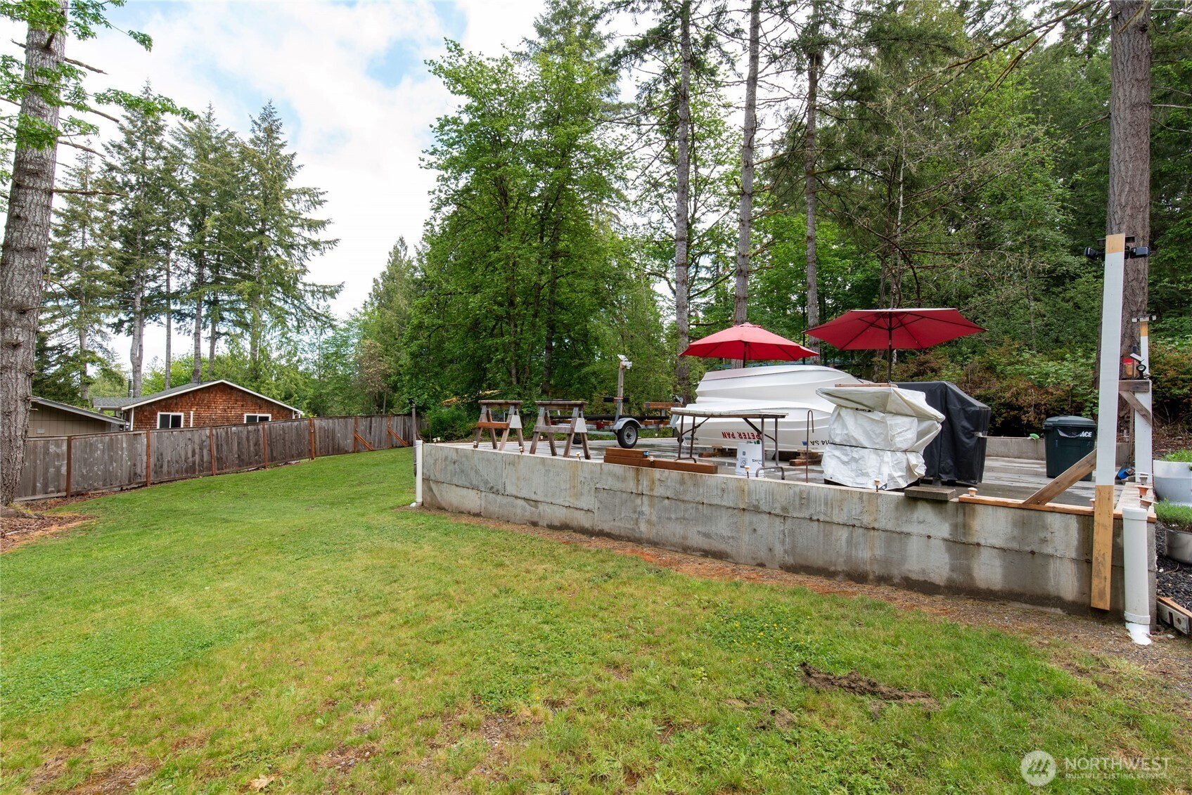 151 E Hillside Drive Property Photo 13