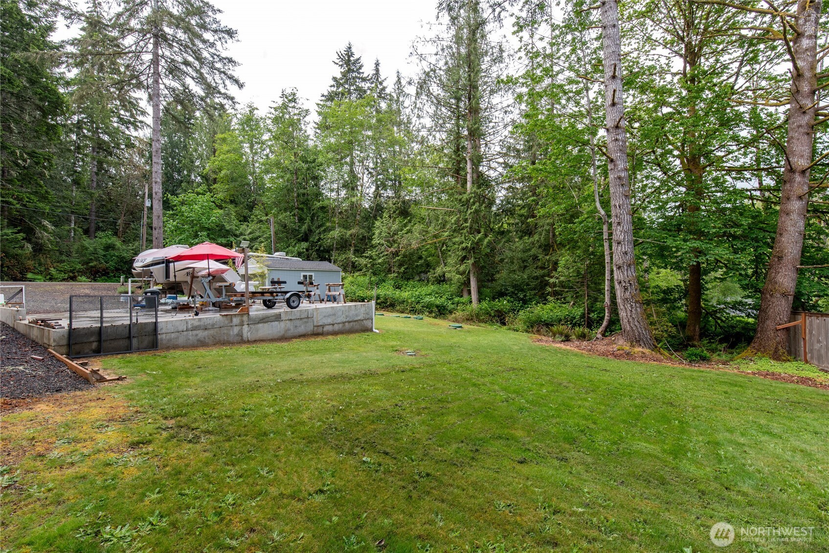 151 E Hillside Drive Property Photo 17