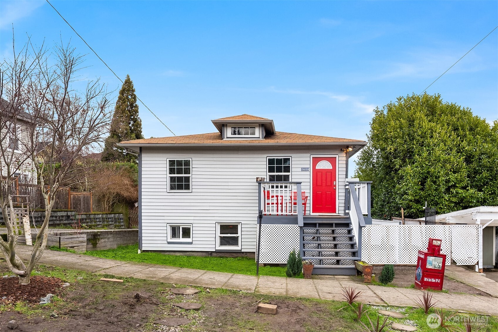 2614 E Pike Street Property Photo 14