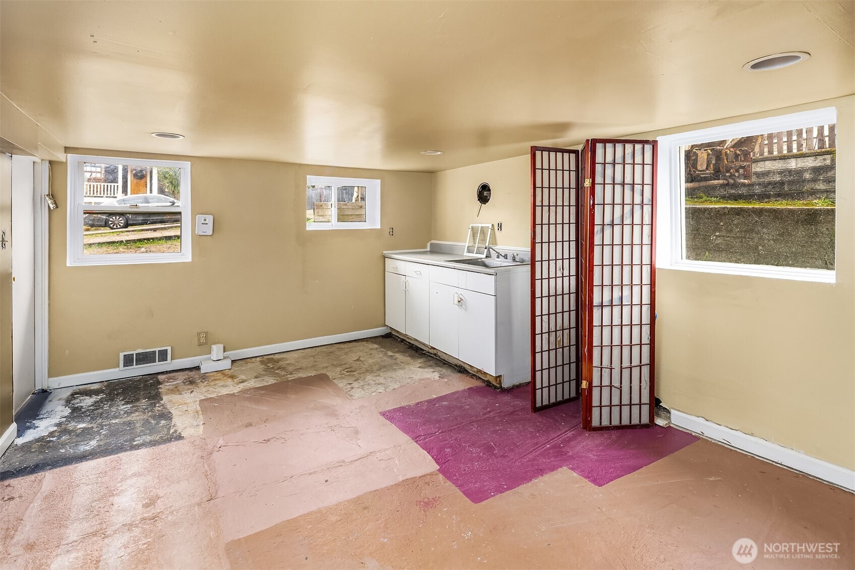 2614 E Pike Street Property Photo 20