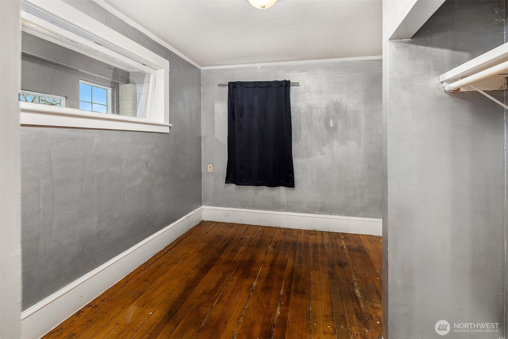 2614 E Pike Street Property Photo 12