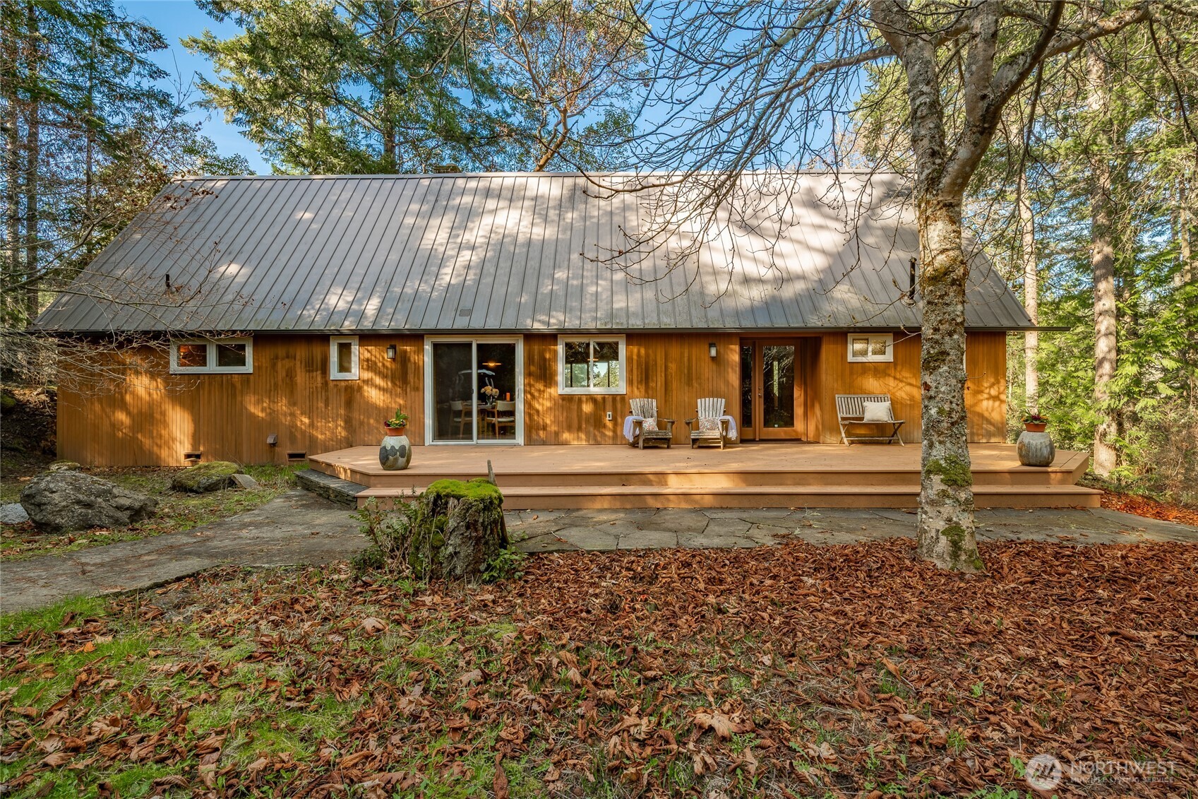 1014 Ben Nevis Loop Property Photo 1
