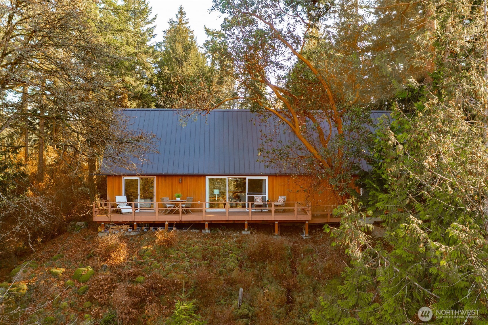 1014 Ben Nevis Loop Property Photo 2