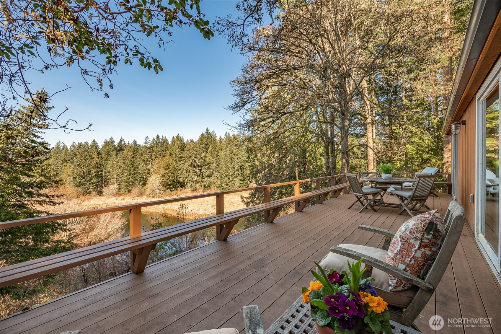 1014 Ben Nevis Loop Property Photo 21