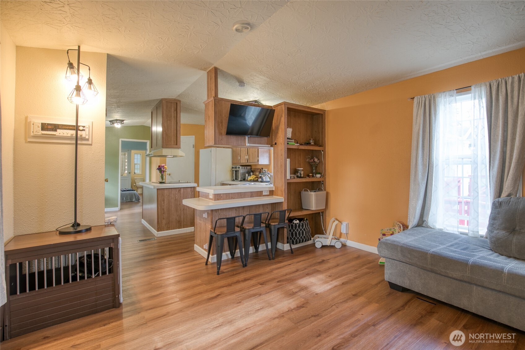 1900 Broadway 2 Property Photo 10