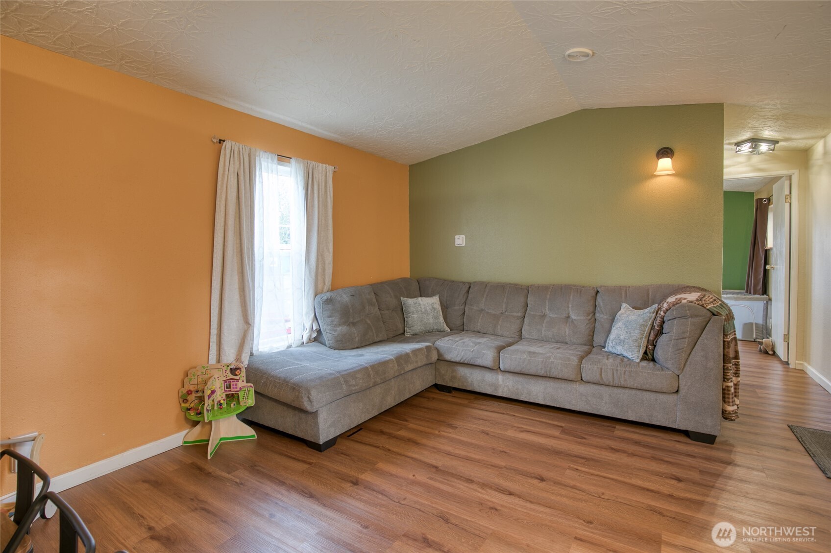 1900 Broadway 2 Property Photo 11