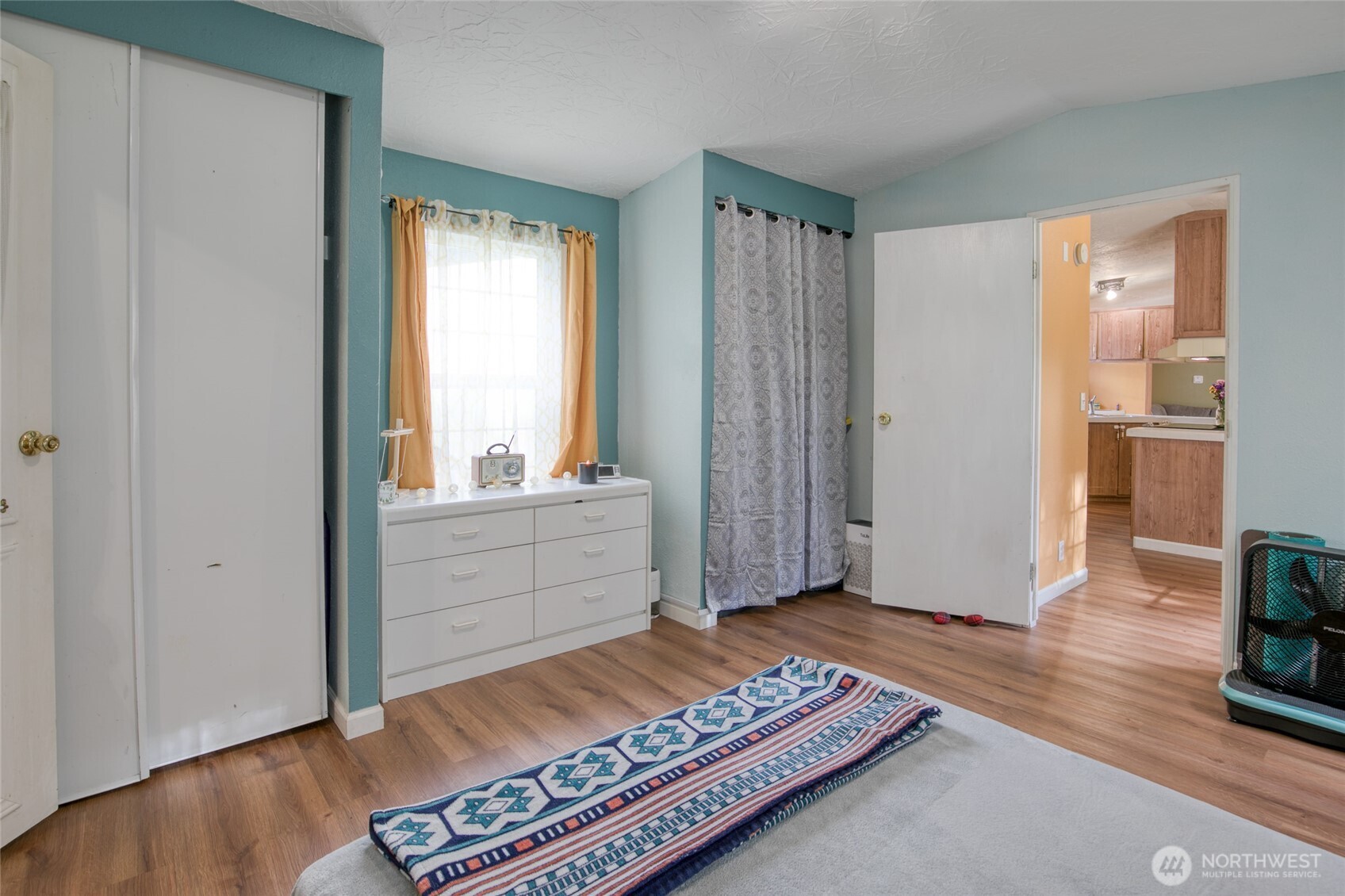 1900 Broadway 2 Property Photo 15