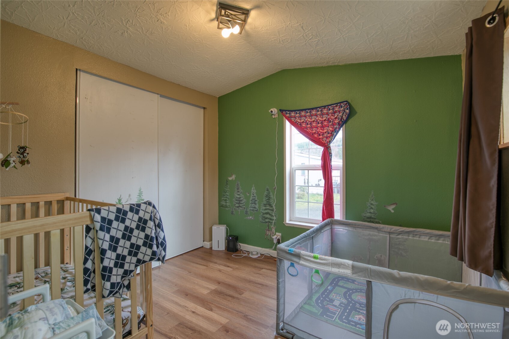 1900 Broadway 2 Property Photo 17