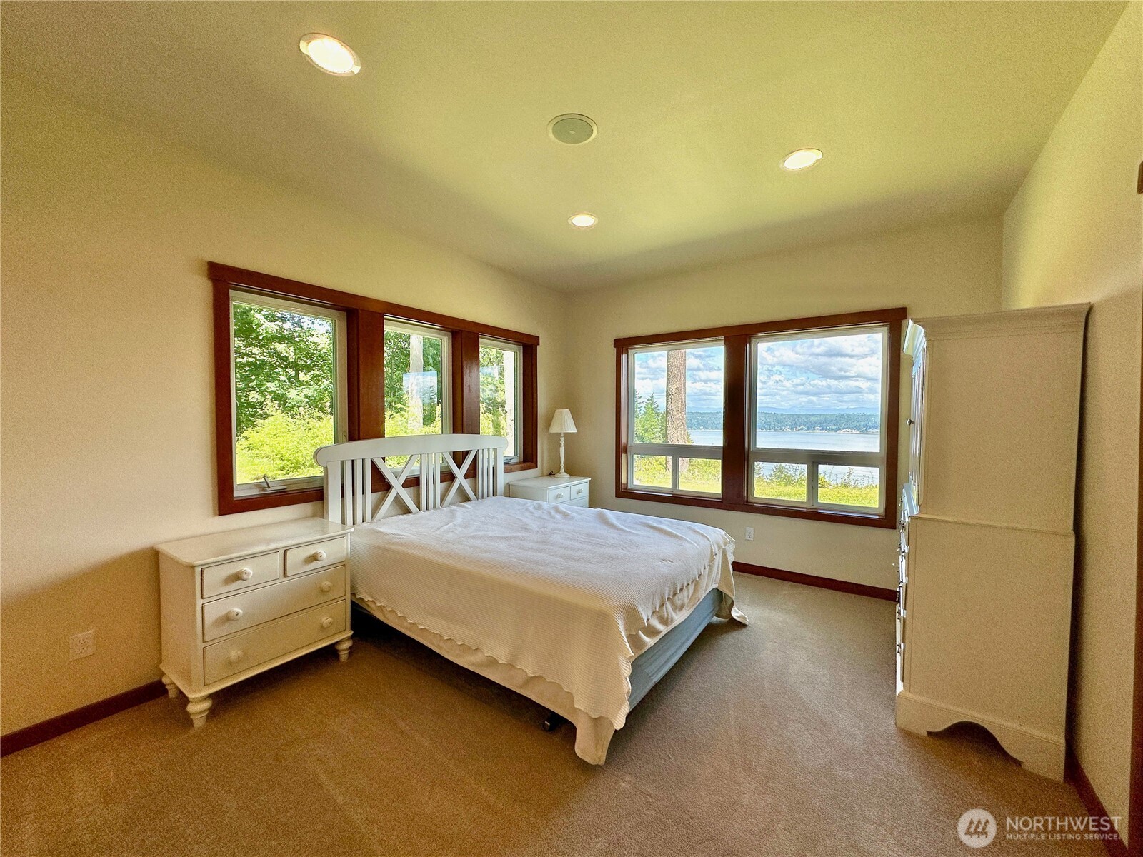 4075 Preserve Drive Property Photo 16