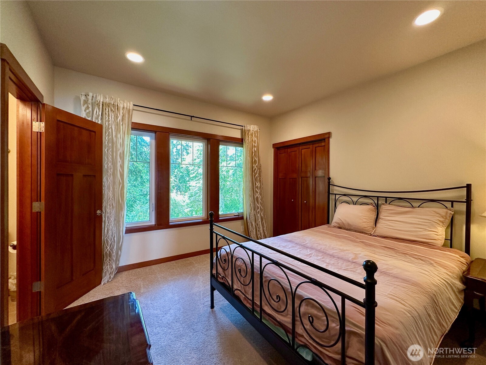 4075 Preserve Drive Property Photo 20