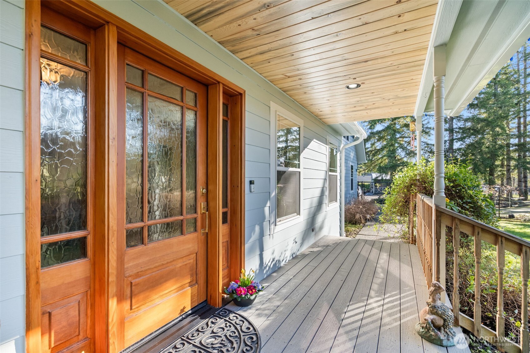 142 River Heights Property Photo 3