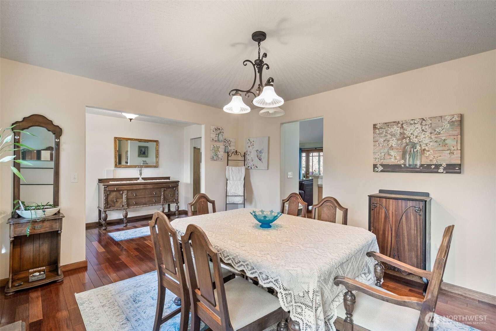 142 River Heights Property Photo 11