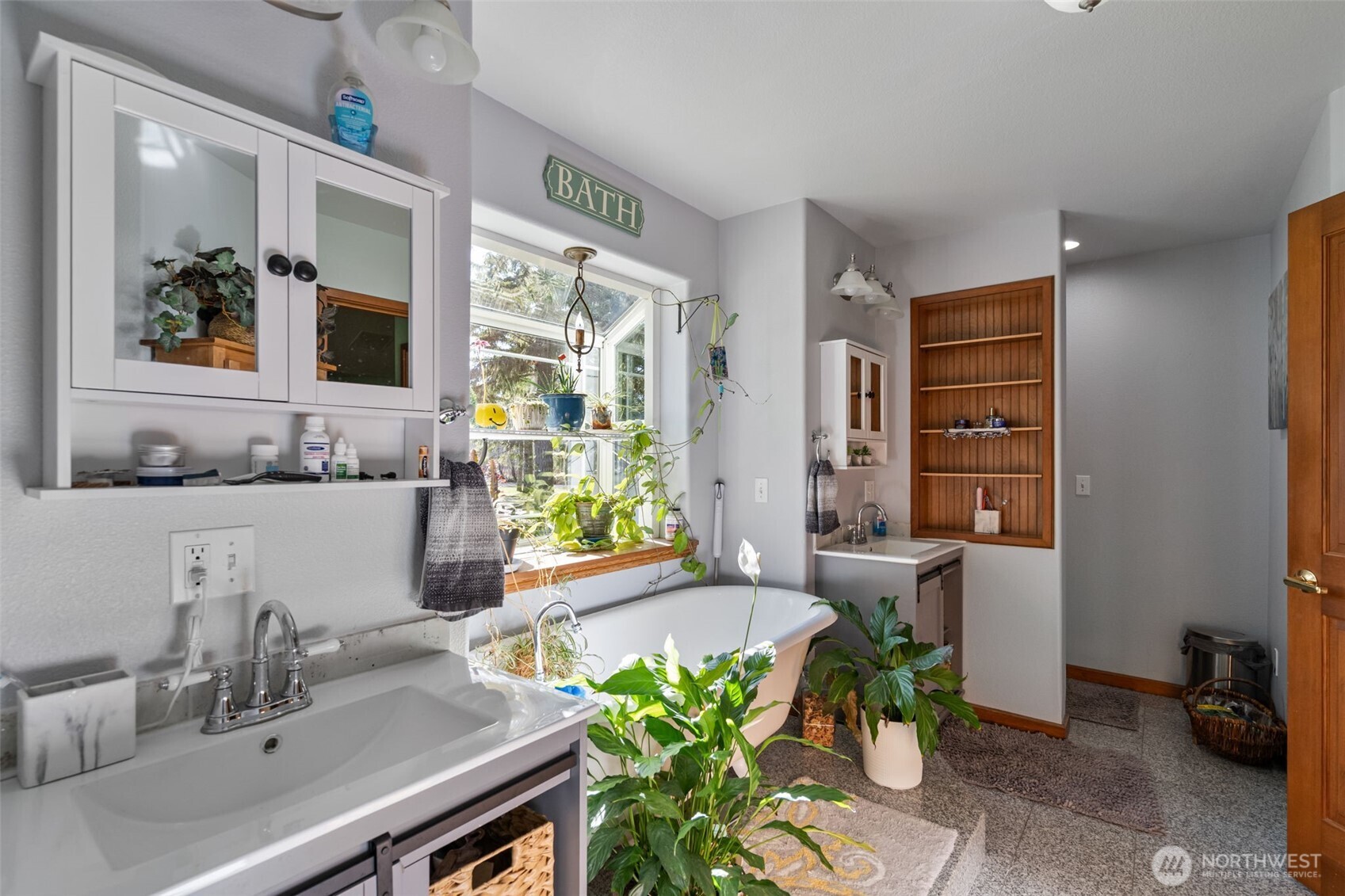 142 River Heights Property Photo 17
